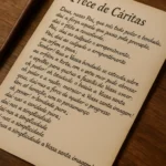 Descubra a beleza da Prece de Cáritas nesta imagem tocante de união espiritual à luz do pôr do sol. Conexão, fé e natureza em perfeita harmonia.